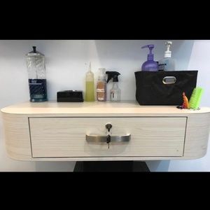 Wall mount salon station